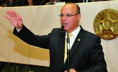 Deputado Gil Pereira exerce sexto mandato consecutivo na ALMG Deputado Gil Pereira exerce sexto mandato consecutivo na ALMG