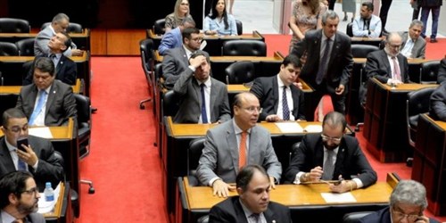 ENERGIAS RENOVÁVEIS / ATÉ 5 MW: Aprovada Lei do deputado Gil Pereira que isenta de ICMS também as usinas de biomassa, biogás e eólicas ENERGIAS RENOVÁVEIS / ATÉ 5 MW: Aprovada Lei do deputado Gil Pereira que isenta de ICMS também as usinas de biomassa, biogás e eólicas