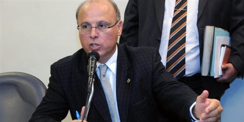 ENERGIA SOLAR / POLÍTICA PÚBLICA: Deputado Gil Pereira solicita programa estadual para escolas, hospitais e Santas Casas ENERGIA SOLAR / POLÍTICA PÚBLICA: Deputado Gil Pereira solicita programa estadual para escolas, hospitais e Santas Casas
