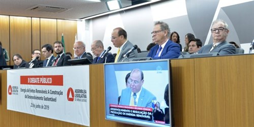 JANAÚBA: Gil Pereira alerta que linhas de transmissão devem acompanhar crescimento previsto na geração JANAÚBA: Gil Pereira alerta que linhas de transmissão devem acompanhar crescimento previsto na geração