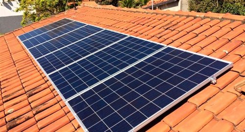 CEMIG | GERAÇÃO DISTRIBUÍDA – Em 2018, número de pedidos para conexões até 5 MW é cinco vezes maior do que soma dos anos anteriores CEMIG | GERAÇÃO DISTRIBUÍDA – Em 2018, número de pedidos para conexões até 5 MW é cinco vezes maior do que soma dos anos anteriores