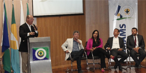 Prefeito de Januária, Dr Marcelo Felix é empossado como presidente da Amams Prefeito de Januária, Dr Marcelo Felix é empossado como presidente da Amams