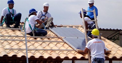 BRASIL: Criação de empregos e novos negócios aquecerão o mercado fotovoltaico em 2018 BRASIL: Criação de empregos e novos negócios aquecerão o mercado fotovoltaico em 2018