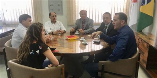 JANAÚBA | MINERVA FOODS: Deputado Gil Pereira pleiteia serviço de inspeção federal pleno para frigorífico JANAÚBA | MINERVA FOODS: Deputado Gil Pereira pleiteia serviço de inspeção federal pleno para frigorífico