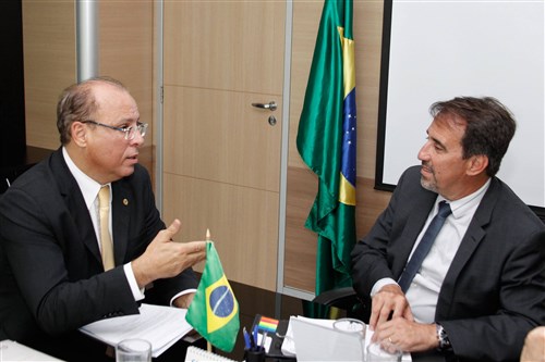 ENERGIA RENOVÁVEL: Ministério das Cidades inclui energia solar fotovoltaica no Minha Casa Minha Vida ENERGIA RENOVÁVEL: Ministério das Cidades inclui energia solar fotovoltaica no Minha Casa Minha Vida