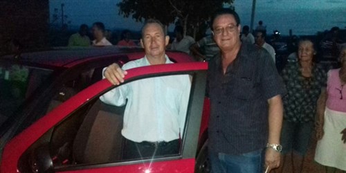 Comunidade rural de Paus Brancos recebe veículo para assistência aos moradores Comunidade rural de Paus Brancos recebe veículo para assistência aos moradores