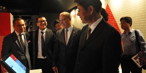 Delegação chinesa de empresários e autoridades visita Assembleia Legislativa de MG Delegação chinesa de empresários e autoridades visita Assembleia Legislativa de MG