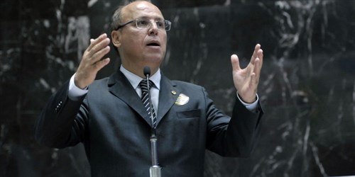 Deputado Gil Pereira (PP) vota contra projeto de aumento de impostos Deputado Gil Pereira (PP) vota contra projeto de aumento de impostos