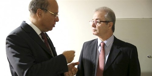Avançam no País a consciência da necessidade e a atitude de incentivo às energias renováveis, especialmente a solar Avançam no País a consciência da necessidade e a atitude de incentivo às energias renováveis, especialmente a solar