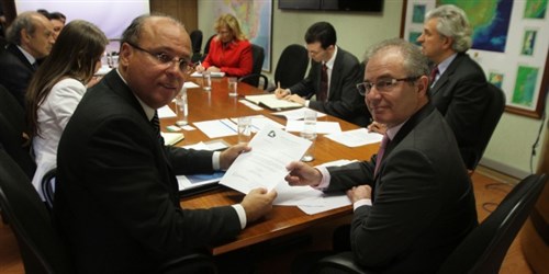 Desoneração de PIS/Cofins para energia solar: “MME nos informou que receberíamos boa notícia entre julho e agosto”, revela Gil Pereira Desoneração de PIS/Cofins para energia solar: “MME nos informou que receberíamos boa notícia entre julho e agosto”, revela Gil Pereira