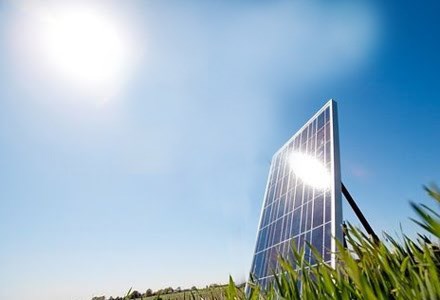 Na esfera federal, desoneração de PIS/Cofins é fator de incentivo fundamental à cadeia produtiva da energia solar” Na esfera federal, desoneração de PIS/Cofins é fator de incentivo fundamental à cadeia produtiva da energia solar”