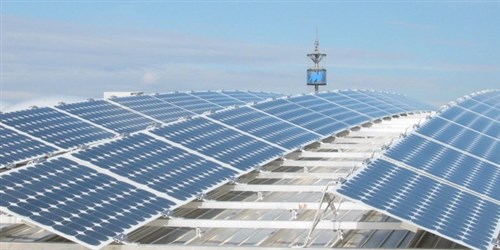 Gil Pereira defende imediata ampliação da cadeia produtiva da energia fotovoltaica Gil Pereira defende imediata ampliação da cadeia produtiva da energia fotovoltaica