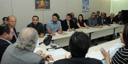 NORTE DE MINAS: Dep. Gil Pereira e prefeitos encaminham demandas junto ao Ministério da Saúde NORTE DE MINAS: Dep. Gil Pereira e prefeitos encaminham demandas junto ao Ministério da Saúde